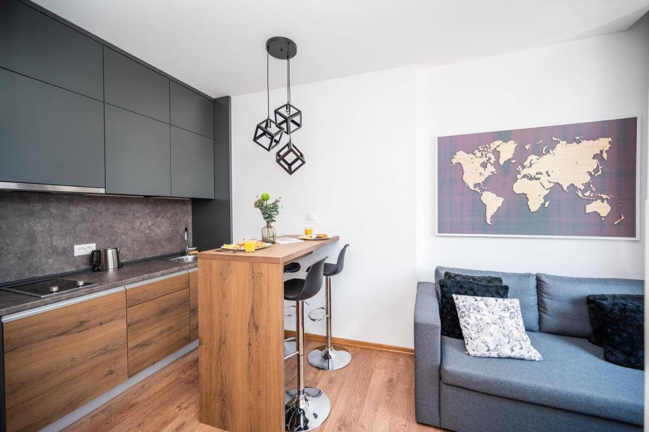 Modern And Bright Apartments - Main Street サラエヴォ エクステリア 写真