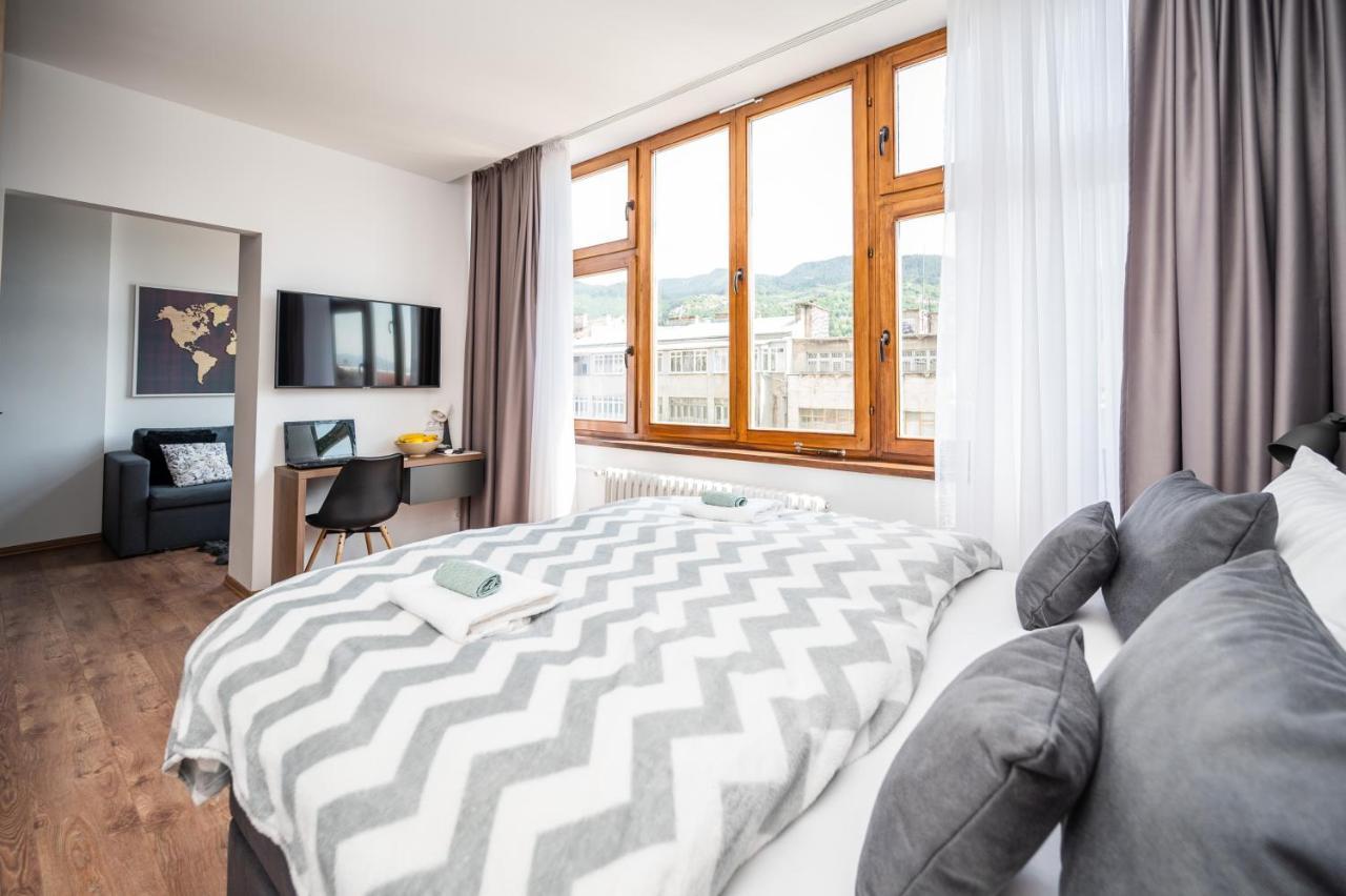 Modern And Bright Apartments - Main Street サラエヴォ エクステリア 写真