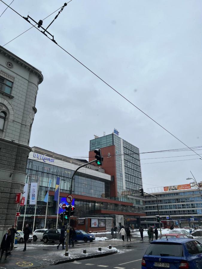 Modern And Bright Apartments - Main Street サラエヴォ エクステリア 写真